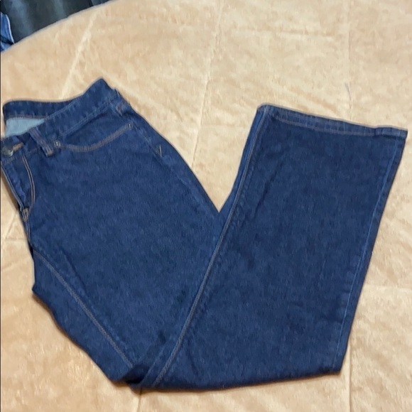 Ann Taylor Loft curvy bootcut Jeans - Picture 2 of 8
